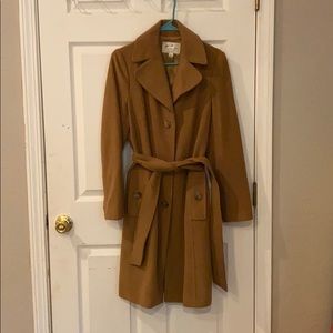 Banana Republic classic tan winter peacoat